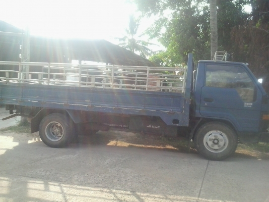 ขายหกล้อโตโยต้า 115แรง เครื่อง14 B ลดราคาจากเดิม284000 เหลือ 265000 ราคานี้ก่อนปีใหม่ ต่อรองได้