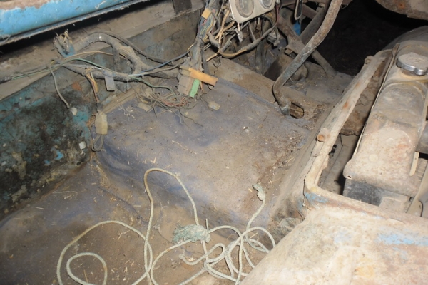 ขายตัด เอาไปทำอีแต๋น หรือแยกส่วนขาย 6ล้อ ISUZU 85 หัวแป วางเครื่อง 100แรง ลมเล่มเรียบร้อย ช่วงล่าง คานหน้าของ110 เฟืองท้ายเิดิม เกียร์ JK5เกียร์ กระบะไม้ยาว4.30ม. ทะเบียนขาดหลายปี ***ขายแล้วครับขอบคุณ Truck2hand