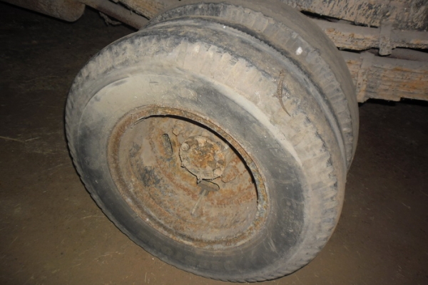 ขายตัด เอาไปทำอีแต๋น หรือแยกส่วนขาย 6ล้อ ISUZU 85 หัวแป วางเครื่อง 100แรง ลมเล่มเรียบร้อย ช่วงล่าง คานหน้าของ110 เฟืองท้ายเิดิม เกียร์ JK5เกียร์ กระบะไม้ยาว4.30ม. ทะเบียนขาดหลายปี ***ขายแล้วครับขอบคุณ Truck2hand