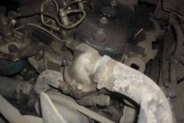 ขายตัด เอาไปทำอีแต๋น หรือแยกส่วนขาย 6ล้อ ISUZU 85 หัวแป วางเครื่อง 100แรง ลมเล่มเรียบร้อย ช่วงล่าง คานหน้าของ110 เฟืองท้ายเิดิม เกียร์ JK5เกียร์ กระบะไม้ยาว4.30ม. ทะเบียนขาดหลายปี ***ขายแล้วครับขอบคุณ Truck2hand