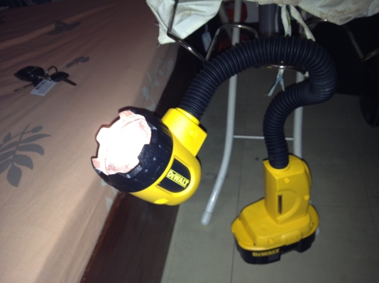 ไฟฉายถอดหัวได้ DeWALT DW919 18V ไม่รวมแบ็ตและที่ชาร์จ Made in Maxico