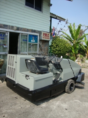 ขายรถดูดกวาด เครื่องยนต์เบนซิน 4 สูบ (ขายตามสภาพ) ขายรถดูดกวาด เครื่องยนต์เบนซิน 4 สูบ (ขายตามสภาพ)