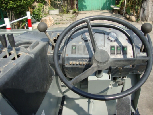 ขายรถดูดกวาด เครื่องยนต์เบนซิน 4 สูบ (ขายตามสภาพ) ขายรถดูดกวาด เครื่องยนต์เบนซิน 4 สูบ (ขายตามสภาพ)