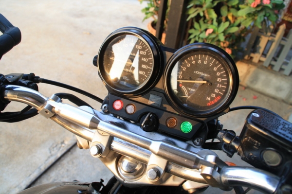 ขาย cb 400 ปี 95 เวอร์ชั่น r  อินวอย สรรพสามิตแท้  ยางหน้า ยางหลังใหม่ 68000