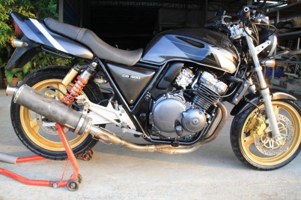 ขาย cb 400 ปี 95 เวอร์ชั่น r  อินวอย สรรพสามิตแท้  ยางหน้า ยางหลังใหม่ 68000