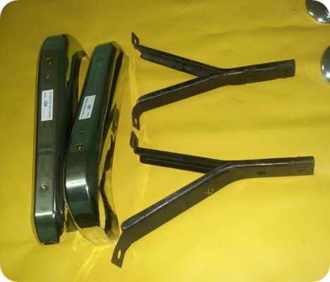 ขายกันชนหลังพร้อมขาของ ดัทสัน 620  521 จำนวน1 ชุด