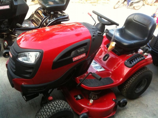 รถตัดหญ้านั่งขับ คราฟท์แมน CRAFTSMAN USA. จัดส่งทั่วประเทศ ราคาปลีก-ส่ง ของใหม่ มีอะไหล่ ไม่ต้องซ่อมครับ ตัดเร็วแรงดี ประหยัดน้ำมัน ถูกที่สุดในประเทศ รถตัดหญ้านั่งขับ คราฟท์แมน CRAFTSMAN USA. จัดส่งทั่วประเทศ ราคาปลีก-ส่ง ของใหม่ มีอะไหล่ ไม่ต้องซ่อมครับ ตัดเร็วแรงดี ประหยัดน้ำมัน ถูกที่สุดในประเทศ