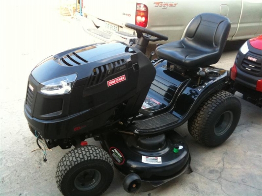 รถตัดหญ้านั่งขับ คราฟท์แมน CRAFTSMAN USA. จัดส่งทั่วประเทศ ราคาปลีก-ส่ง ของใหม่ มีอะไหล่ ไม่ต้องซ่อมครับ ตัดเร็วแรงดี ประหยัดน้ำมัน ถูกที่สุดในประเทศ รถตัดหญ้านั่งขับ คราฟท์แมน CRAFTSMAN USA. จัดส่งทั่วประเทศ ราคาปลีก-ส่ง ของใหม่ มีอะไหล่ ไม่ต้องซ่อมครับ ตัดเร็วแรงดี ประหยัดน้ำมัน ถูกที่สุดในประเทศ