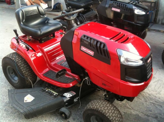 รถตัดหญ้านั่งขับ คราฟท์แมน CRAFTSMAN USA. จัดส่งทั่วประเทศ ราคาปลีก-ส่ง ของใหม่ มีอะไหล่ ไม่ต้องซ่อมครับ ตัดเร็วแรงดี ประหยัดน้ำมัน ถูกที่สุดในประเทศ รถตัดหญ้านั่งขับ คราฟท์แมน CRAFTSMAN USA. จัดส่งทั่วประเทศ ราคาปลีก-ส่ง ของใหม่ มีอะไหล่ ไม่ต้องซ่อมครับ ตัดเร็วแรงดี ประหยัดน้ำมัน ถูกที่สุดในประเทศ