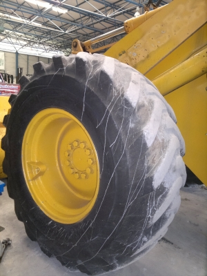 ขายรถตัก KOMATSU 510 SN:16069 ปี1982 ,7678ชม.รถนอกนำเข้า สภาพดี มากๆๆๆ ติดต่อ มานะ 085-9049669