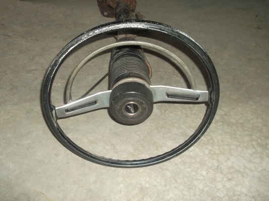 ขายอะไหล่รถยนต์ แวเลี้ยน เช่น พวงมาลัยกระเช้า มือเปิดนอก โลโก้ บังแดด อืนๆๆ