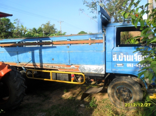 ขายรถหกล้อกลาง