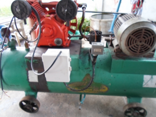 ปั๊มลมฟูเซ็ง  ไต้หวัน  300  ลิตร  ขายตามสภาพ  25,000