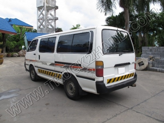 รถตู้ ยี่ห้อ TOYOTA ติดตั้งแก๊ซเรียบร้อยแล้ว