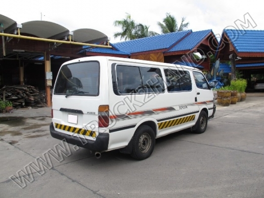 รถตู้ ยี่ห้อ TOYOTA ติดตั้งแก๊ซเรียบร้อยแล้ว