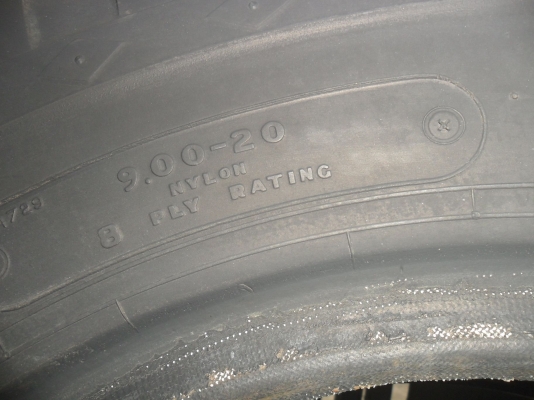 ยาง 9.00-20 สวยๆ