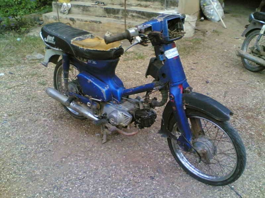 ขายC700cdi(น้ำเงิน) Noเล่มออกใบซื้อขายให้เครื่องดีอะไหร่บางชิ้นต้องเก็บขาย 4000 บาท