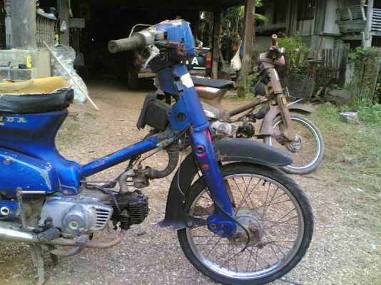 ขายC700cdi(น้ำเงิน) Noเล่มออกใบซื้อขายให้เครื่องดีอะไหร่บางชิ้นต้องเก็บขาย 4000 บาท