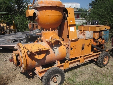 ขาย-เครื่องผสมคอนกรีต/ เครื่องยิงปูน SANWA: S4C-1T เครื่องยนต์ด๊อช (DOHC) ดีเซล 2 สูบ