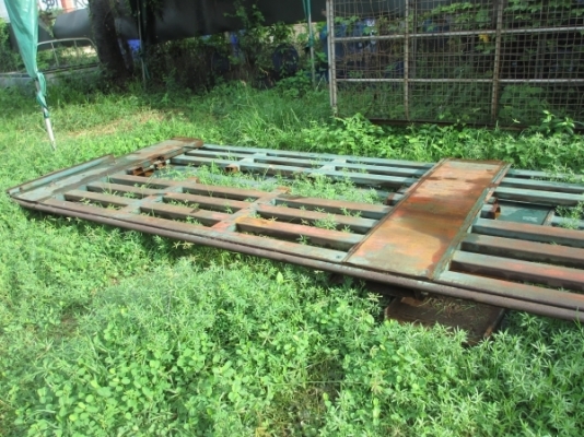 ขายเหล็กแผงข้างรถสิบล้อ ของ PANUS สภาพดีถ้าจะทำกระบะใหม่ลองพิจารณาดูอันนี้ครับคุ้มๆ ขายเหล็กแผงข้างรถสิบล้อ ของ PANUS สภาพดีถ้าจะทำกระบะใหม่ลองพิจารณาดูอันนี้ครับคุ้มๆ