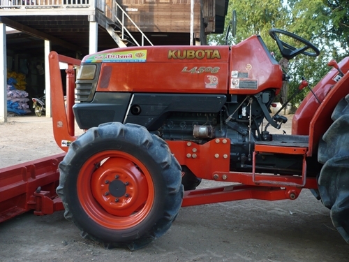 ขายรถไถ KUBOTA L4508 ระบบ 4 WD พร้อมใบมีดดันดิน