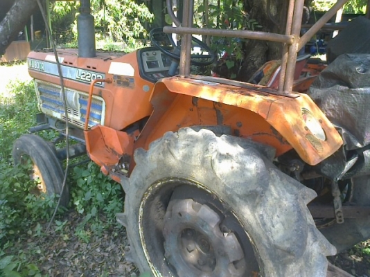 ขายรถไถเล็ก KUBOTA L2202 พร้อม ฐานไถ+โรโตรี่ตัดหญ้า เครื่องดีเกียร์ดีพร้อมใช้ ราคาถูก