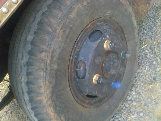 MITSUBISHI FUSO FN527 - 190 HP 6D16 MA รถหางปลาสิบล้อ 2 เพลา ช่วงล่างเต็มคัชซีสวยมากๆไม่มีบวม ยาง 10 เส้นสภาพ 80\% ลาก SK-200 ได้สบาย มีหางไฮดรอลิกส์ขึ้นรถเกี่ยวให้ครบพร้อม เครื่องเดิมเกียร์เดิมไม่มีเยิ้ม หัวบางลายสวย เพาเวอร์ ทริ๊ปฟี้ครบ เอกสารทะเบียนครบไ MITSUBISHI FUSO FN527 - 190 HP 6D16 MA รถหางปลาสิบล้อ 2 เพลา ช่วงล่างเต็มคัชซีสวยมากๆไม่มีบวม ยาง 10 เส้นสภาพ 80\% ลาก SK-200 ได้สบาย มีหางไฮดรอลิกส์ขึ้นรถเกี่ยวให้ครบพร้อม เครื่องเดิมเกียร์เดิมไม่มีเยิ้ม หัวบางลายสวย เพาเวอร์ ทริ๊ปฟี้ครบ เอกสารทะเบียนครบไ