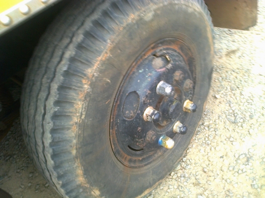 MITSUBISHI FUSO FN527 - 190 HP 6D16 MA รถหางปลาสิบล้อ 2 เพลา ช่วงล่างเต็มคัชซีสวยมากๆไม่มีบวม ยาง 10 เส้นสภาพ 80\% ลาก SK-200 ได้สบาย มีหางไฮดรอลิกส์ขึ้นรถเกี่ยวให้ครบพร้อม เครื่องเดิมเกียร์เดิมไม่มีเยิ้ม หัวบางลายสวย เพาเวอร์ ทริ๊ปฟี้ครบ เอกสารทะเบียนครบไ MITSUBISHI FUSO FN527 - 190 HP 6D16 MA รถหางปลาสิบล้อ 2 เพลา ช่วงล่างเต็มคัชซีสวยมากๆไม่มีบวม ยาง 10 เส้นสภาพ 80\% ลาก SK-200 ได้สบาย มีหางไฮดรอลิกส์ขึ้นรถเกี่ยวให้ครบพร้อม เครื่องเดิมเกียร์เดิมไม่มีเยิ้ม หัวบางลายสวย เพาเวอร์ ทริ๊ปฟี้ครบ เอกสารทะเบียนครบไ