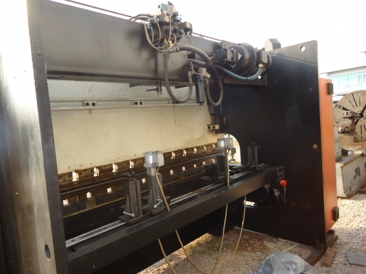 ขายแท่นพับเหล็ก JUNO NCC SFB 1030 ขนาด 100 ตัน X 3 เมตร