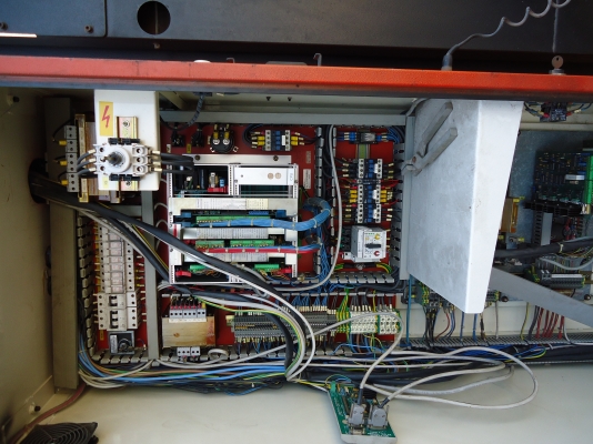 ขายแท่นพับเหล็ก JUNO NCC SFB 1030 ขนาด 100 ตัน X 3 เมตร