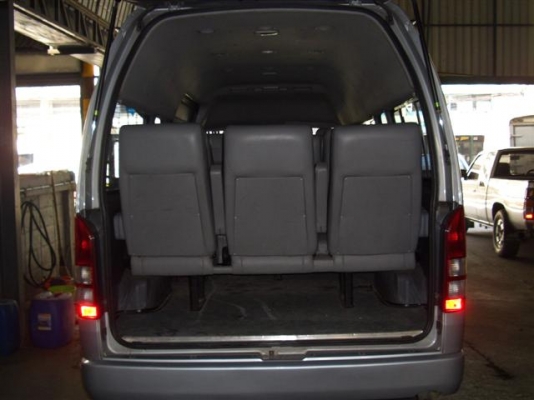 รถตู้commuterหลังคาสูง2.5D4D เบาะหนังVIP4แถว ไฟแนนซ์จัดเต็มFREEดาวน์