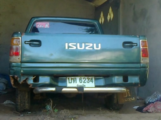 ISUZU TFR มังกรทอง SPACE CAB SL 2.5 MT ปี 34 พวงมาลัยเพาเวอร์ กระจกใส่ระบบไฟฟ้าให้แล้วครบพร้อม รถสีบางดีครับ กระจังหน้าแป๊ะยิ้มอย่างสวย ช่วงล่างคัชซีสวยไม่มีผุ ยางสภาพดี 4 เส้น 60\% ทะเบียนภาษีครบไม่มีขาดพร้อมโอนได้เลยครบ