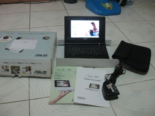 ขายโน้ตบุ๊คตัวเล็ก asus มีกล่อง+คู่มือ