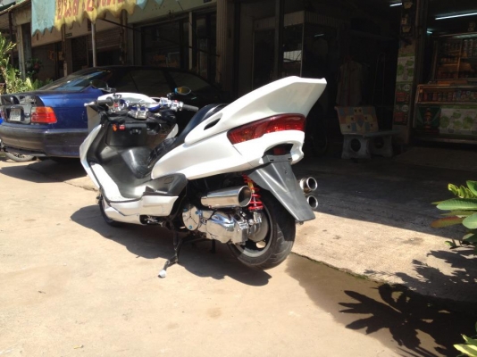 ขออภัยครับ ขาย/แลกบิ๊กสกุตเตอร์250 สวยขาวอวบๆ ขออภัยครับ ขาย/แลกบิ๊กสกุตเตอร์250 สวยขาวอวบๆ