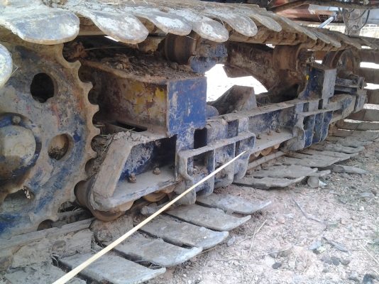 รถเกี่ยวใหญ่อุ้ม 2.9ตัน เครื่อง210 แรง ตัวเดินไดกิ้น22 ปั้มไดกิ้น พร้อมใช้