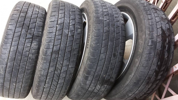 แม็กซ์ honda jazz ขอบ15 พร้อมยางดอกพอใช้