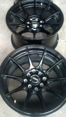 ล้อ 15 กว้าง 8.5 ล้นๆปลิ้นๆ