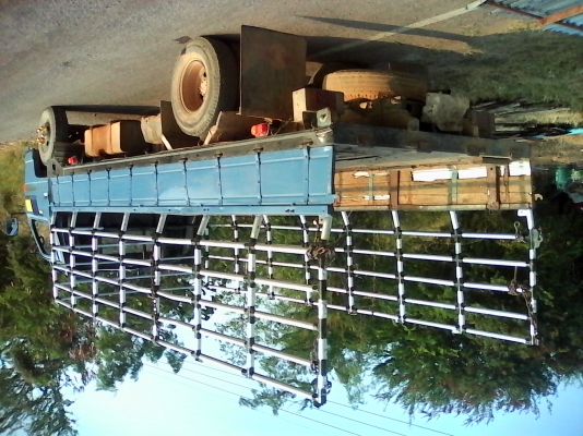 ต้องการขาย6ล้อ