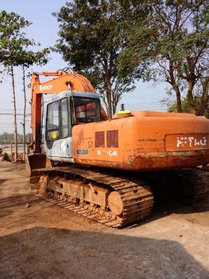 รถแบคโฮ EX 200 - 2  เครื่อง 6BD เทอร์โบ รถสวยบาง ช่วงล่างสวย ใบแทรก 80
