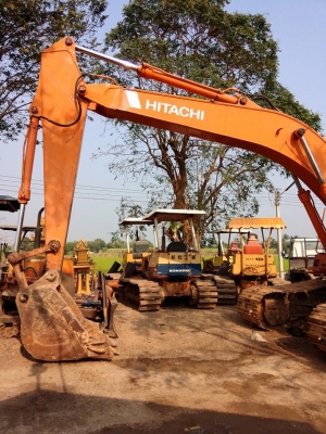 รถแบคโฮ EX 200 - 2  เครื่อง 6BD เทอร์โบ รถสวยบาง ช่วงล่างสวย ใบแทรก 80