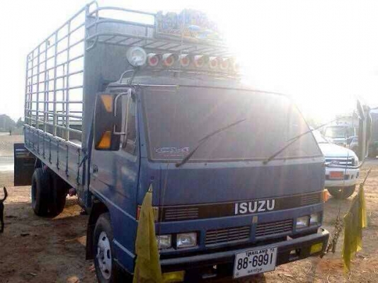 ***ขายแล้วครับขอบคุณ Truck2hand ขายดาวน์**เปลี่ยนสัญญา 6ล้อสวยๆ ISUZU KS วางเครื่อง4BD1 115แรง วางหัวNPR115 สวยๆ (ลงเล่มครบถูกต้อง) เครื่องแน่นแรงดี  ช่วงล่างFหลัง คานหน้าเดิม กระบะคอกเหล็ก 4.30ม.สภาพดี ไม่ผุ ยาง8.25 ดี6เส้น รถวิ่งอ้อยอยู่ตอนนี้ พร้อมใช้