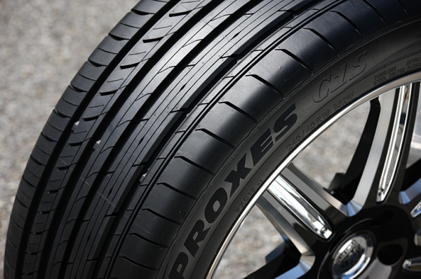 ขายยางใหม่ TOYO C1S 205-45-17 ถูกสุด ๆ เส้นละ 4,200 บาท ขายยางใหม่ TOYO C1S 205-45-17 ถูกสุด ๆ เส้นละ 4,200 บาท