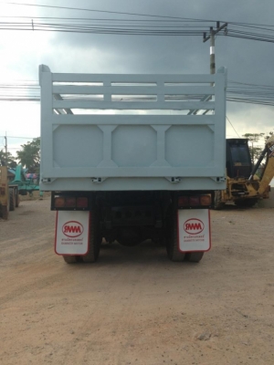 รถบรรทุกสิบล้อ ISUZU 240 แรงม้า สภาพสวย พร้อมใช้งาน เอกสารพร้อมโอน รถบรรทุกสิบล้อ ISUZU 240 แรงม้า สภาพสวย พร้อมใช้งาน เอกสารพร้อมโอน
