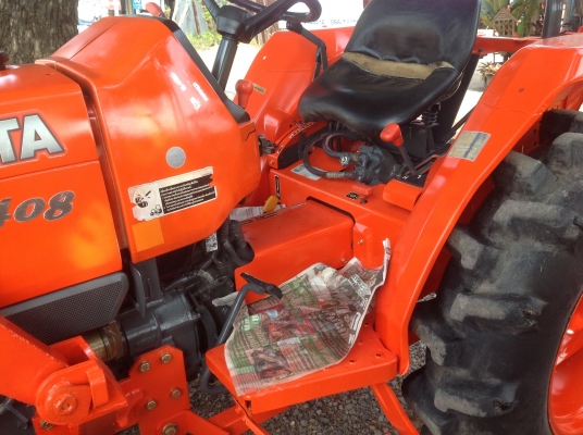 ปัญญาแทรคเตอร์มาแล้ว...จัดมาให้ครับ คูโบต้า L3408 ใบมีดคานบน ผาน6x22 เล่มทะเบียนพร้อม จัดส่ง จ.ชัยภูมิ