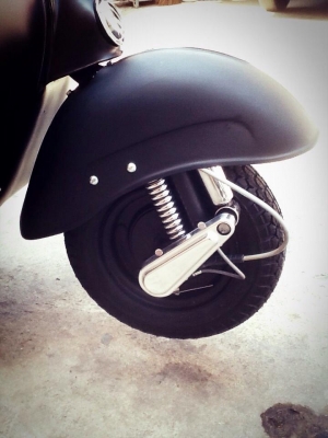 Ya vespa shop ขาย vespa สั่งจองทำสี 45000 สีเงาไม่สาดสี Ya vespa shop ขาย vespa สั่งจองทำสี 45000 สีเงาไม่สาดสี