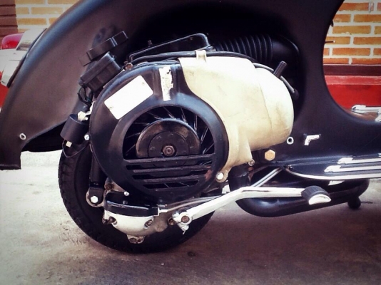 Ya vespa shop ขาย vespa สั่งจองทำสี 45000 สีเงาไม่สาดสี Ya vespa shop ขาย vespa สั่งจองทำสี 45000 สีเงาไม่สาดสี