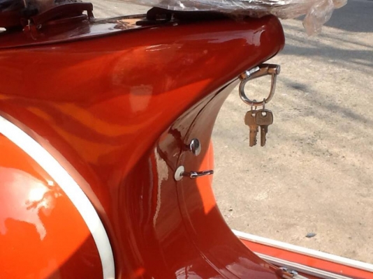 Ya vespa shop ขาย vespa สั่งจองทำสี 45000 สีเงาไม่สาดสี Ya vespa shop ขาย vespa สั่งจองทำสี 45000 สีเงาไม่สาดสี