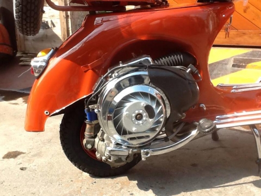 Ya vespa shop ขาย vespa สั่งจองทำสี 45000 สีเงาไม่สาดสี Ya vespa shop ขาย vespa สั่งจองทำสี 45000 สีเงาไม่สาดสี