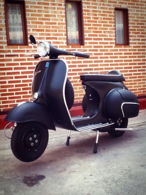 Ya vespa shop ขาย vespa สั่งจองทำสี 45000 สีเงาไม่สาดสี Ya vespa shop ขาย vespa สั่งจองทำสี 45000 สีเงาไม่สาดสี
