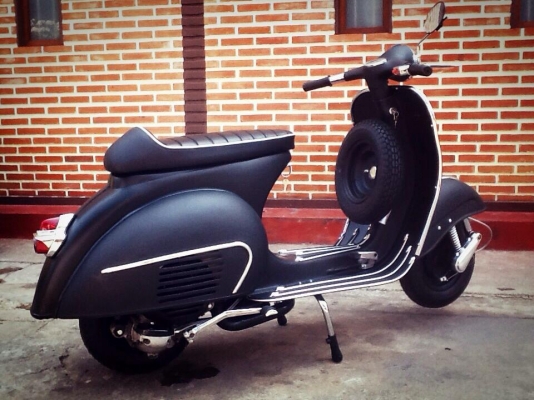 Ya vespa shop ขาย vespa สั่งจองทำสี 45000 สีเงาไม่สาดสี Ya vespa shop ขาย vespa สั่งจองทำสี 45000 สีเงาไม่สาดสี